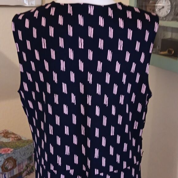 Lands' End Black and Pink Soft Knit Dress. Classic, Feminine, Career. - Picture 6 of 10